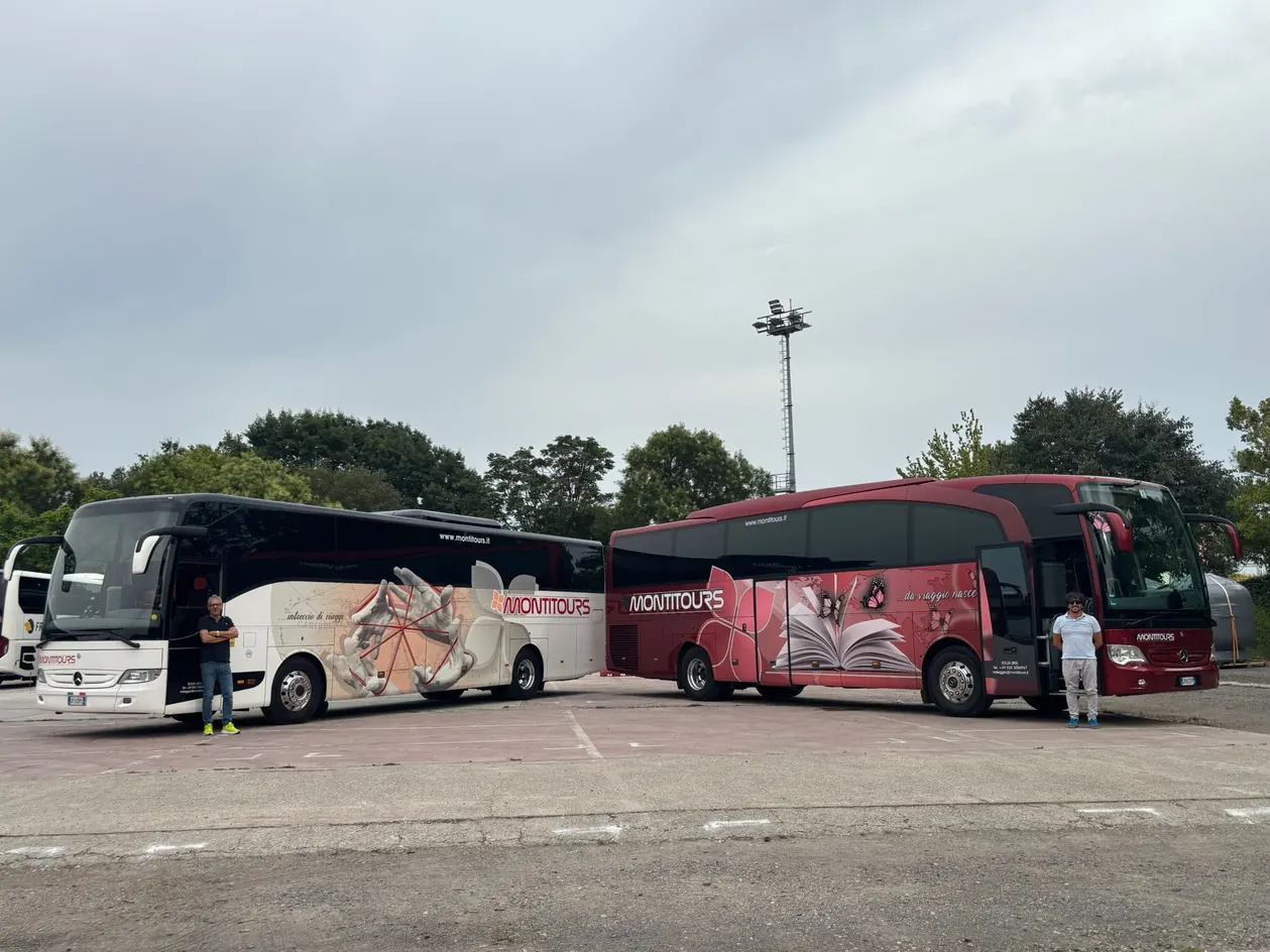 Pullman della flotta Monti Tours