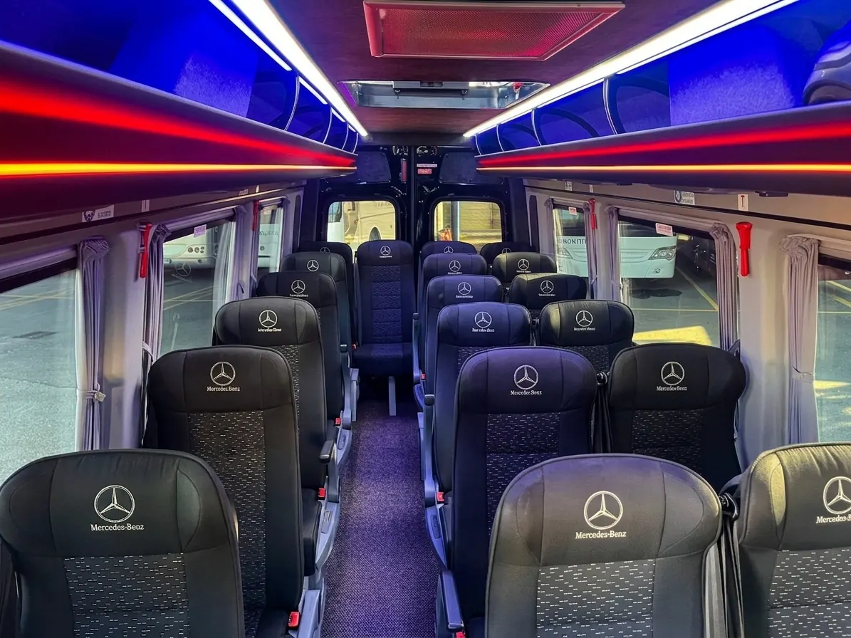 Illuminazione a LED del Minibus