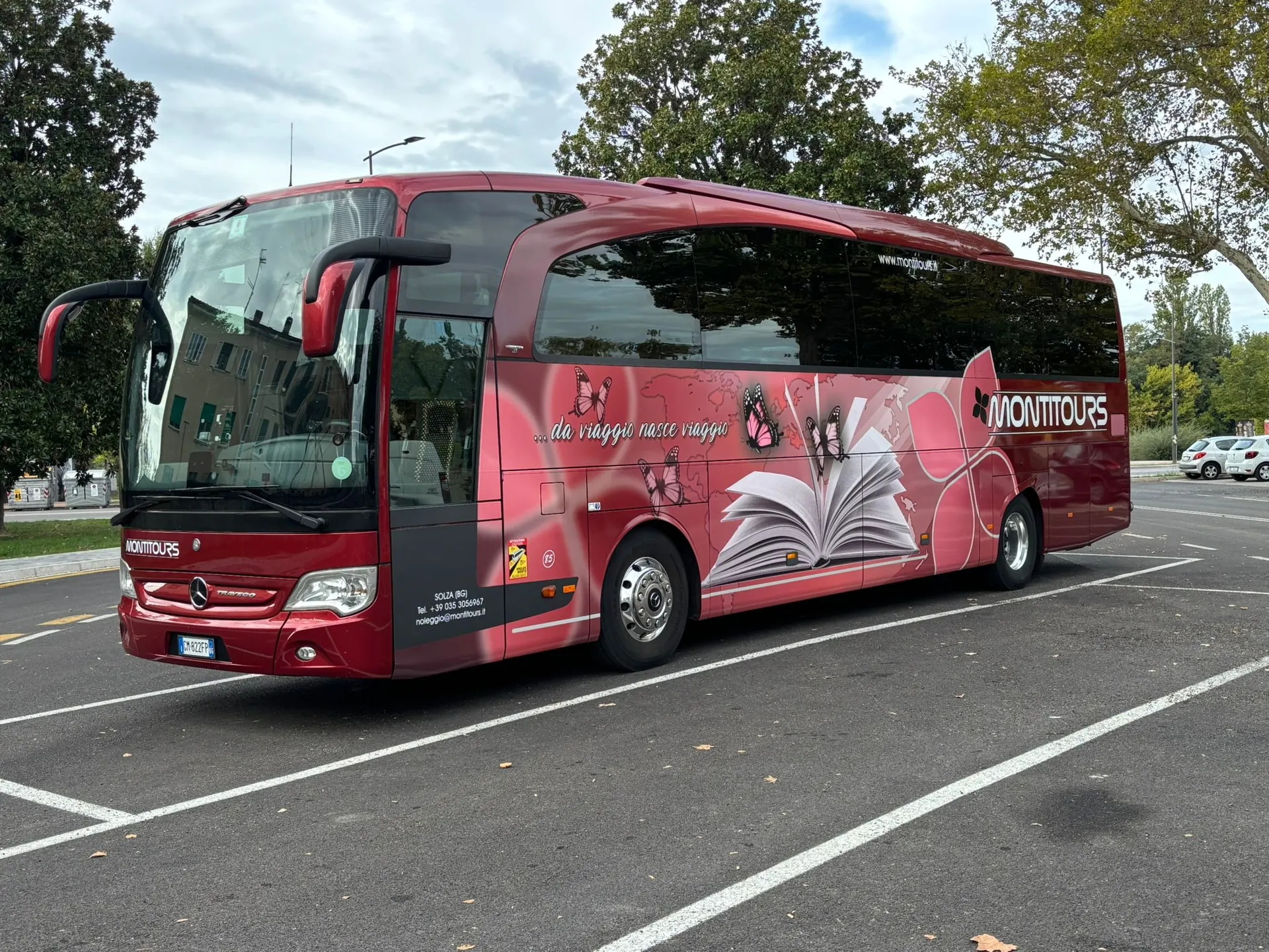 A Monti Tours touring coach